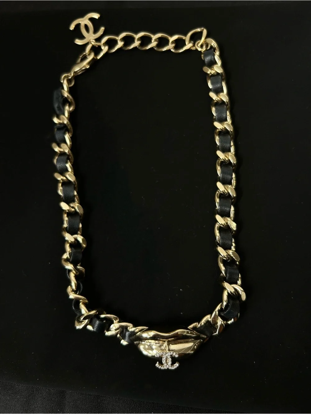 CHANEL Black & Gold Chain-Link choker necklace with CC Charm